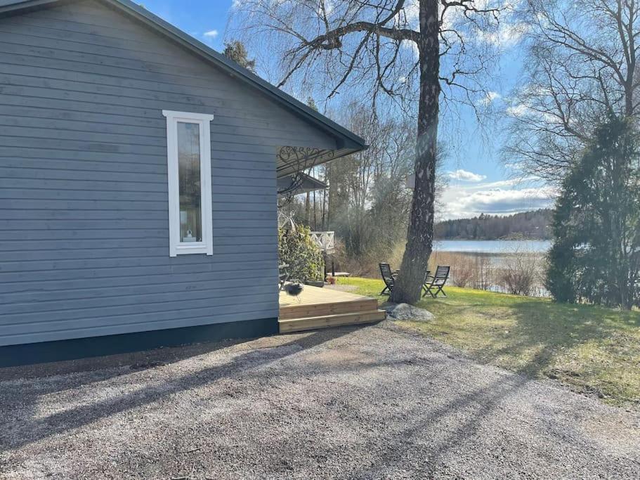 Nyrenoverat Strandnaera Med Fantastisk Utsikt Rimbo Exterior foto