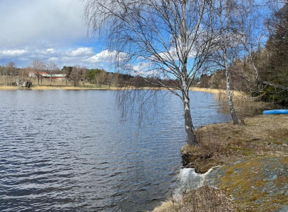 Nyrenoverat Strandnaera Med Fantastisk Utsikt Rimbo Exterior foto