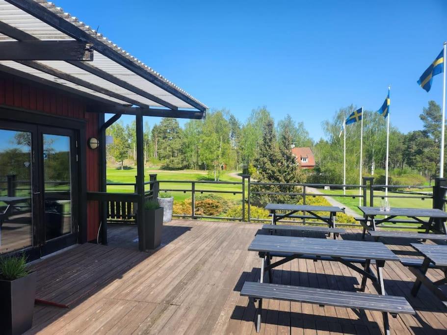 Nyrenoverat Strandnaera Med Fantastisk Utsikt Rimbo Exterior foto