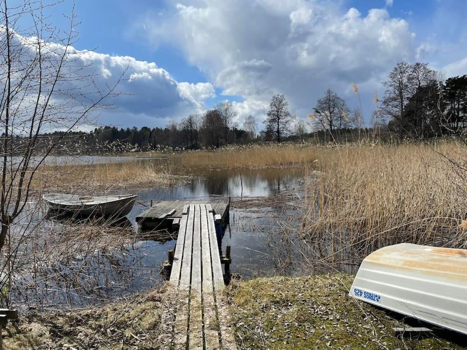 Nyrenoverat Strandnaera Med Fantastisk Utsikt Rimbo Exterior foto
