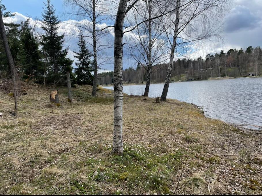 Nyrenoverat Strandnaera Med Fantastisk Utsikt Rimbo Exterior foto
