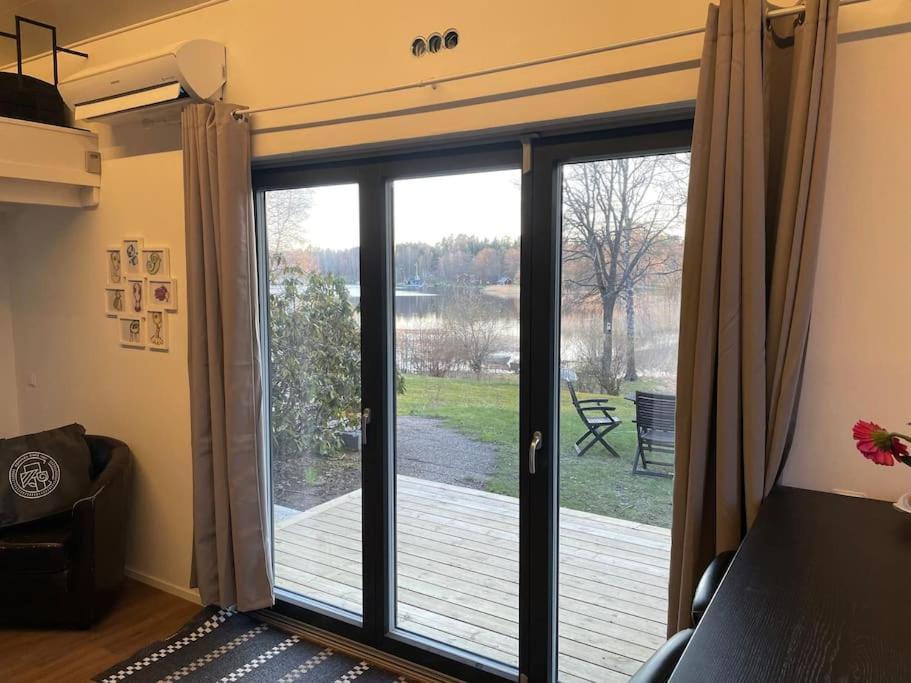 Nyrenoverat Strandnaera Med Fantastisk Utsikt Rimbo Exterior foto